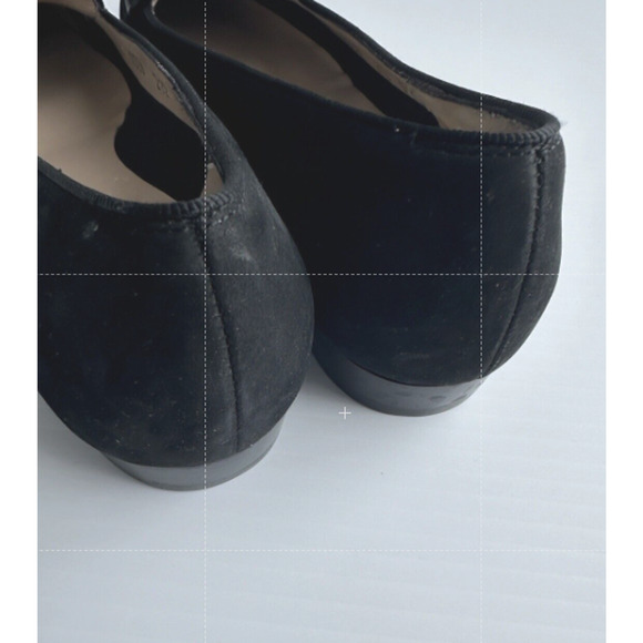 SALVATORE FERRAGAMO Women's Boutique Black Suede Bow Slip On Loafers Sz 5.5B - Picture 4 of 10
